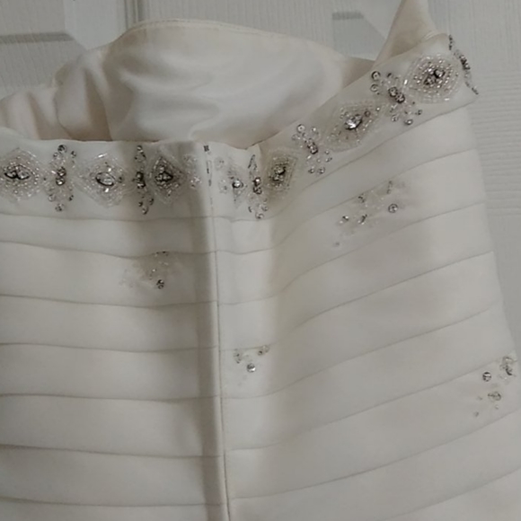 Dresses & Skirts - Wedding dress